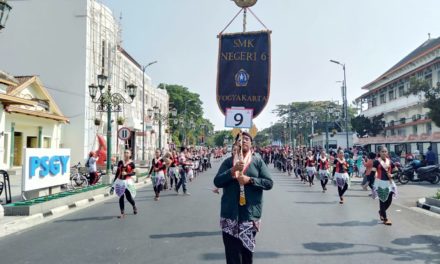 Kirab Festival Bregada Nusantara 2019 di jalan Malioboro